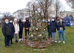 Колоритний подарунок місту від колективу університету