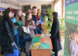Ярмарок вакансій – дієва допомога у працевлаштуванні молодих фахівців