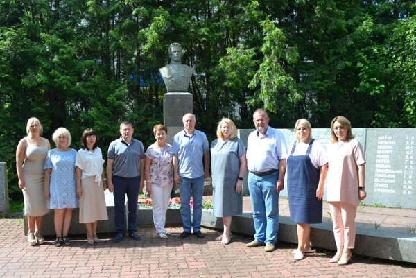 Низький уклін, довічна вдячність. Пам’ятаємо…