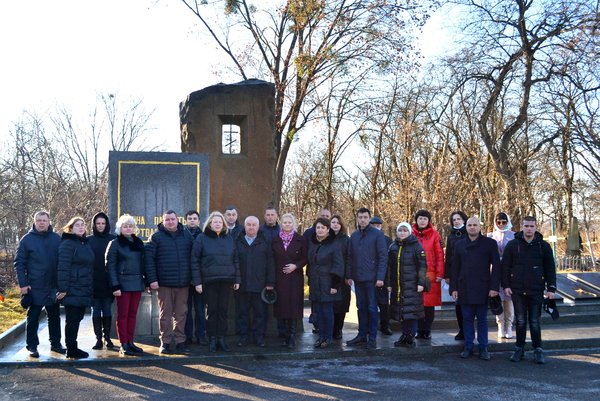 Хай ніколи знову не повториться страшна голодна віхола…