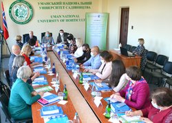 Консолідація освіти, влади та громадських організацій заради майбутнього