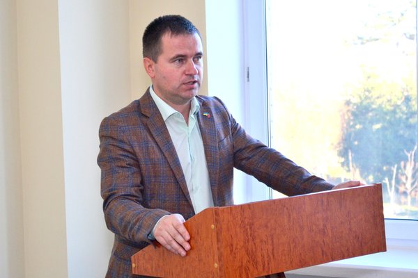 Консолідація освіти, влади та громадських організацій заради майбутнього