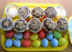 Великодні дарунки на передову