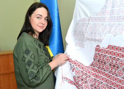 Наукою вишиваємо нову Україну