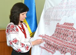 Наукою вишиваємо нову Україну