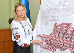 Наукою вишиваємо нову Україну