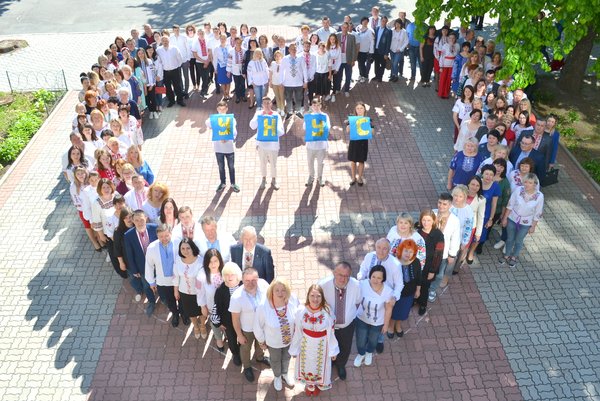 Вишиванкова нація волелюбців