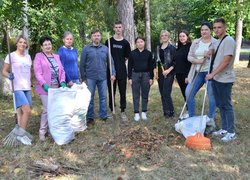 Чистотою сьогодення дбаємо про мирне майбуття України