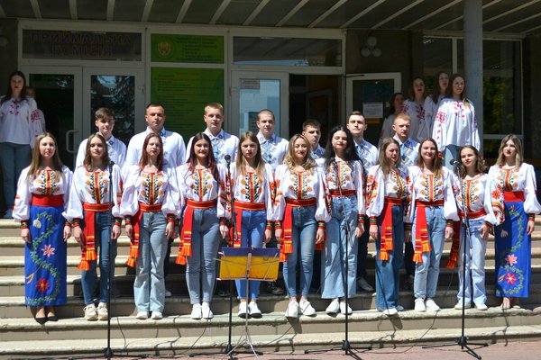 Вишивана нація волелюбців