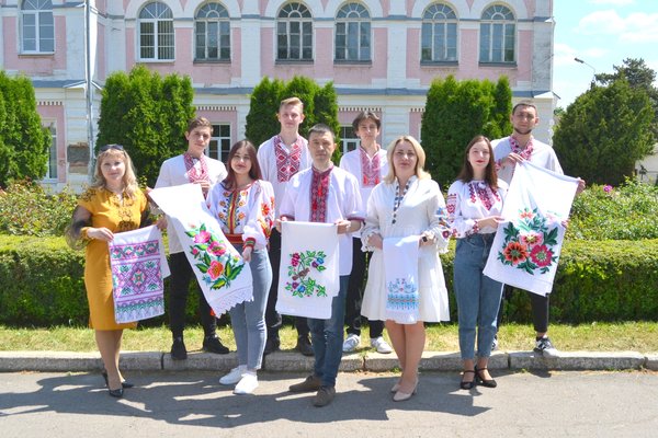 Вишивана нація волелюбців