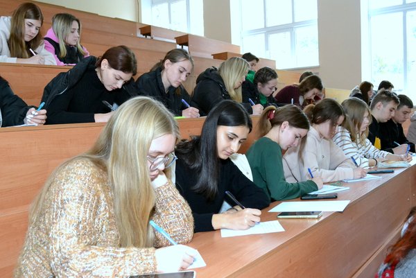 Радіодиктант єдності об’єднує українську націю