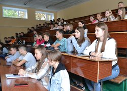 «Навчайтесь, бо ви наше майбутнє» — побажання від захисників студентам університету садівництва