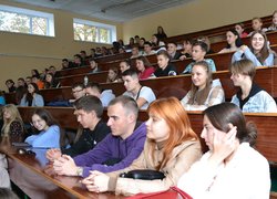 «Навчайтесь, бо ви наше майбутнє» — побажання від захисників студентам університету садівництва