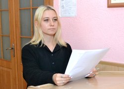 Що ви знаєте про Конституцію? Студенти-учасники дискусійного клубу досліджували головний Закон України