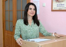 Що ви знаєте про Конституцію? Студенти-учасники дискусійного клубу досліджували головний Закон України