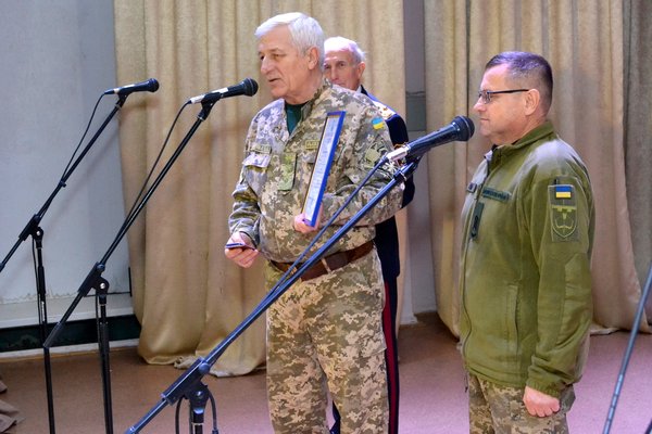 Зустріч козаків Уманського КОША зі студентами Уманського НУС