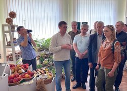 Делегація Уманського національного університету садівництва представила наукові розробки закладу освіти на заході "Наука та інновації Черкащини"
