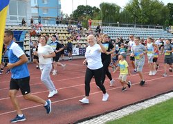 Колектив Уманського НУС взяв участь у забігу «Шаную воїнів, біжу за Героїв України» 