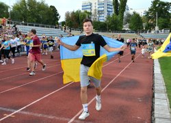 Колектив Уманського НУС взяв участь у забігу «Шаную воїнів, біжу за Героїв України» 