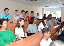 Першокурсники знайомляться з організацією освітнього процесу в Уманському національному університеті садівництва
