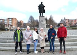 Спільнота Уманського національного університету садівництва вшановує пам’ять Кобзаря