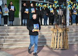Схиляємо голови перед героїзмом і сміливістю Героїв