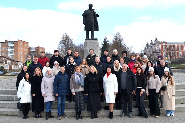 Спільнота Уманського національного університету садівництва вшановує пам’ять Кобзаря