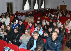 Спільнота Уманського національного університету садівництва вшановує пам’ять Кобзаря