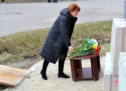 Схиляємо голови перед світлою пам’яттю Героїв Небесної Сотні