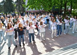 Колектив Уманського національного університету садівництва приєднався до святкування Дня вишиванки
