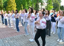 Колектив Уманського національного університету садівництва приєднався до святкування Дня вишиванки