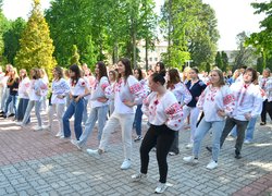 Колектив Уманського національного університету садівництва приєднався до святкування Дня вишиванки
