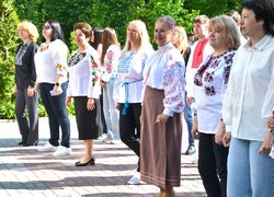 Колектив Уманського національного університету садівництва приєднався до святкування Дня вишиванки