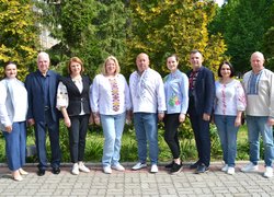 Колектив Уманського національного університету садівництва приєднався до святкування Дня вишиванки