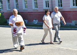Відбулася традиційна, неофіційна в умовах воєнного стану, зустріч випускників університету минулих років.