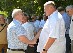 Відбулася традиційна, неофіційна в умовах воєнного стану, зустріч випускників університету минулих років.