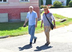 Відбулася традиційна, неофіційна в умовах воєнного стану, зустріч випускників університету минулих років.