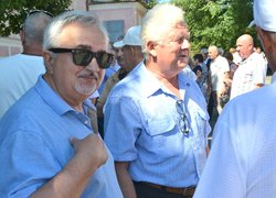 Відбулася традиційна, неофіційна в умовах воєнного стану, зустріч випускників університету минулих років.