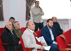 «Ефективні технології вирощування культур»: В Уманському національному університеті садівництва відбулася агро конференція 