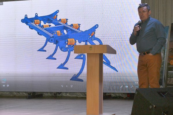 «Ефективні технології вирощування культур»: В Уманському національному університеті садівництва відбулася агро конференція 