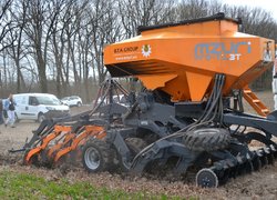 «Ефективні технології вирощування культур»: В Уманському національному університеті садівництва відбулася агро конференція 