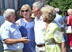 Відбулася традиційна, неофіційна в умовах воєнного стану, зустріч випускників університету минулих років.
