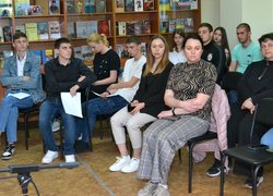 В Уманському НУС відбулася зустріч із захисником, поетом та земляком Сергієм БІДНЯЧУКОМ