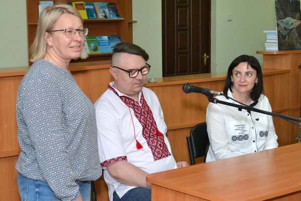 В Уманському НУС відбулася зустріч із захисником, поетом та земляком Сергієм БІДНЯЧУКОМ