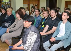 В Уманському НУС відбулася зустріч із захисником, поетом та земляком Сергієм БІДНЯЧУКОМ