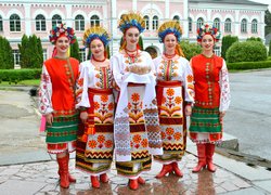 Благодійний фестиваль української пісні з нагоди 180-річчя Уманського національного університету садівництва пройшов під гаслом «З Україною в серці»