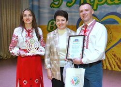 Благодійний фестиваль української пісні з нагоди 180-річчя Уманського національного університету садівництва пройшов під гаслом «З Україною в серці»