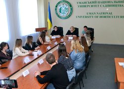 Активні студенти Уманського НУС зустрілись із адміністрацією університету садівництва