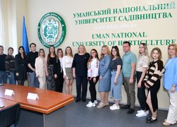 Активні студенти Уманського НУС зустрілись із адміністрацією університету садівництва