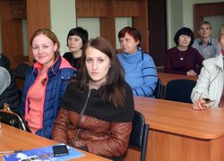 Бібліотекарі Уманського НУС отримали музичні вітання з професійним святом